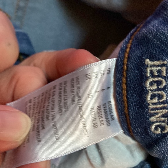 Jr American eagle 6 reg super stretch jeggings - Picture 3 of 4